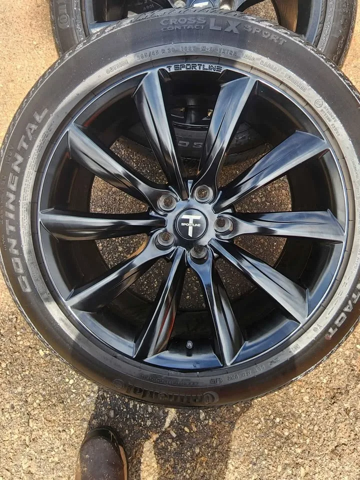 TST 20" Tesla Model X Rims and Tire Package (Set of 4) image indicator(7)