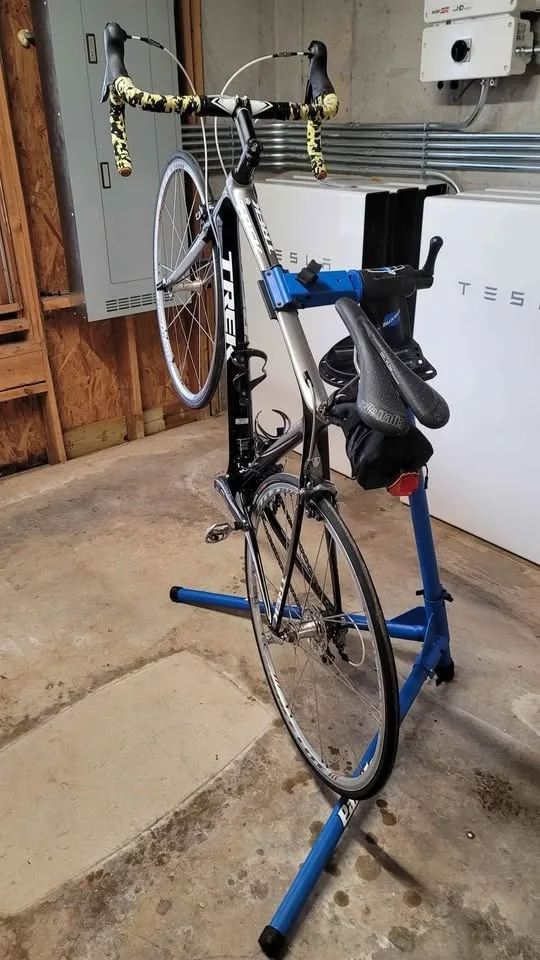 TREK Racing Bicycle EN14781 Madone 5.2 image indicator(2)