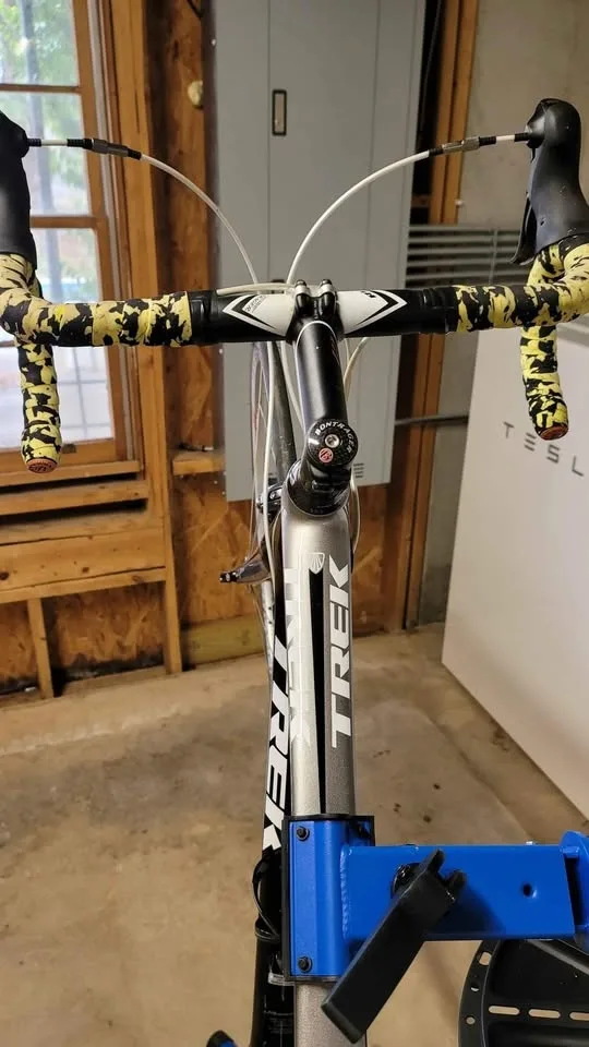 TREK Racing Bicycle EN14781 Madone 5.2 image indicator(8)