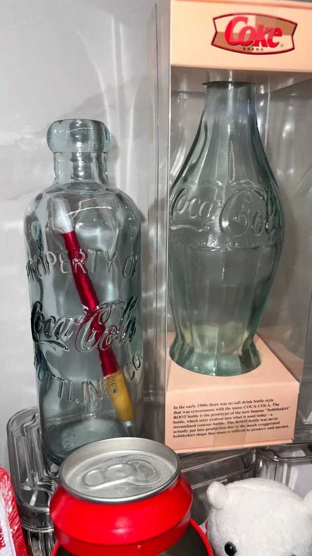 Various Coca Cola collectibles image indicator(3)