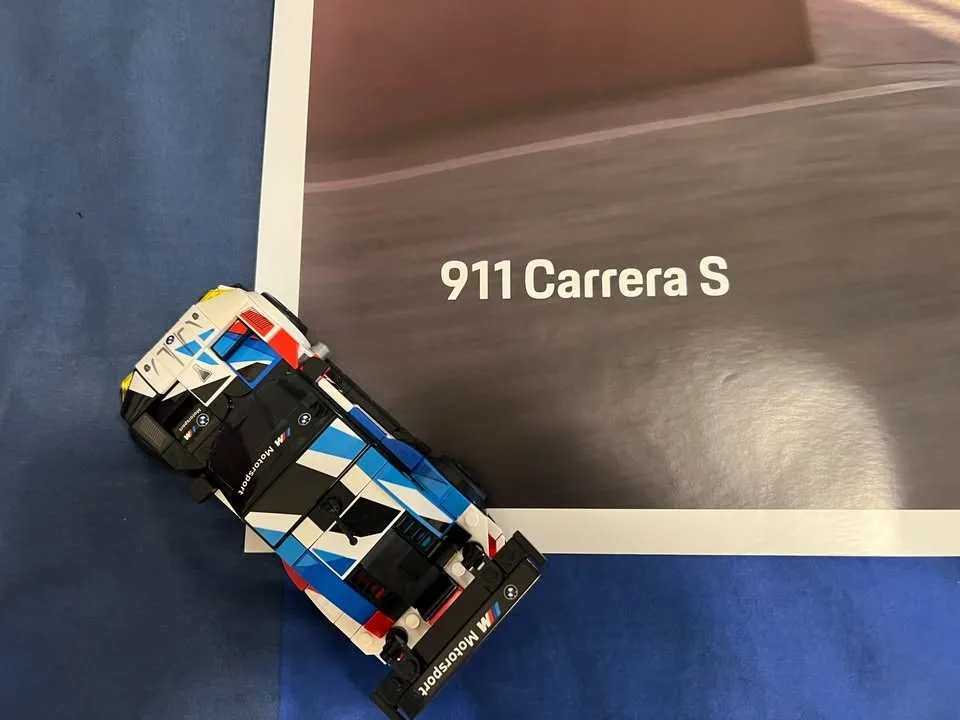 Large Porsche 911 Poster image indicator(3)