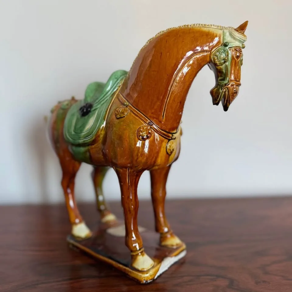 Vintage Porcelain Horse image indicator(2)