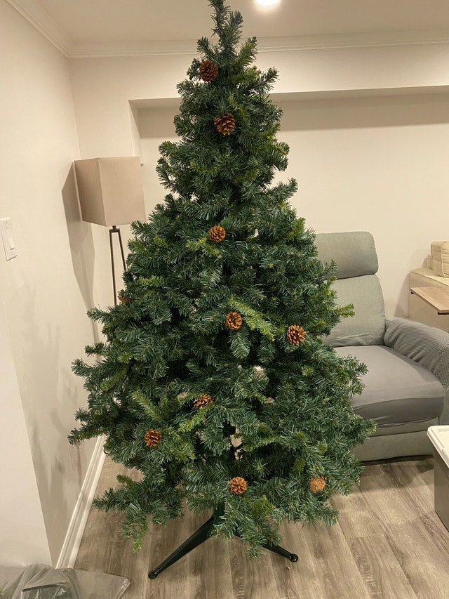 Realistic Christmas tree with pine cones $40!