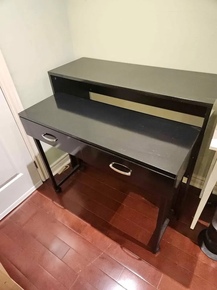 Black Homcom Computer PC Table desk with wheels