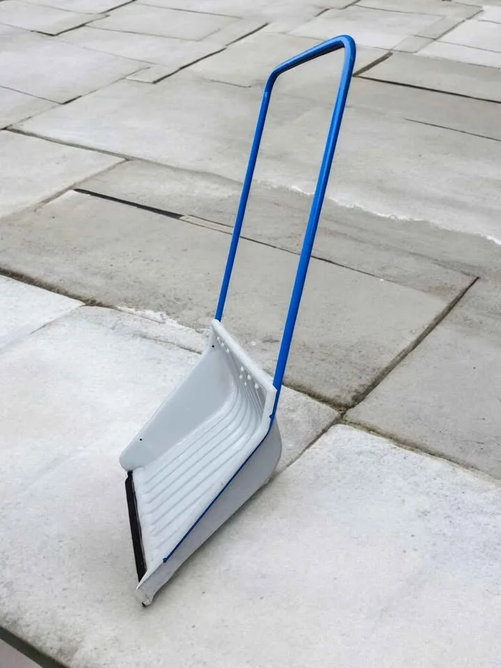 27 inch Sleigh snow shovel, snow scoop or snow pusher image indicator(2)