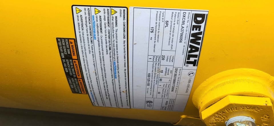 Dewalt 60gal air compressor - photo 3
