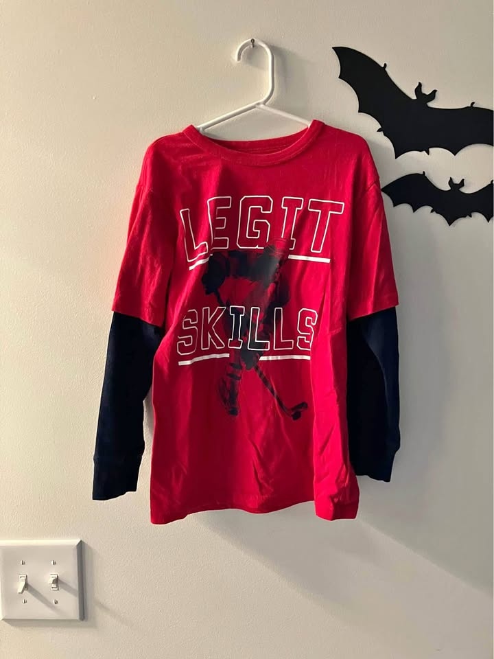 Boys Long Sleeve Hockey Shirt Size Medium (7/8) Children’s Place