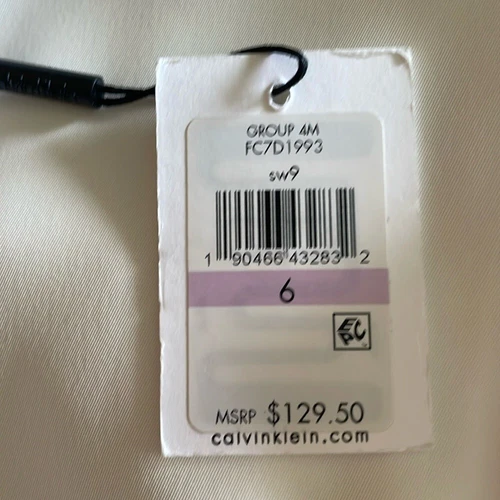 Calvin Klein Off White Dress with flared sleeves sz 6 - photo 4