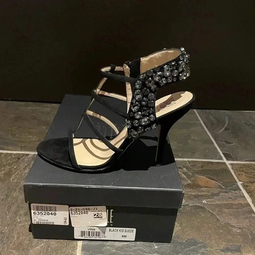 Pelle Moda Vina Women's Black Kid Suede Dress Sandals sz 9 - photo 3