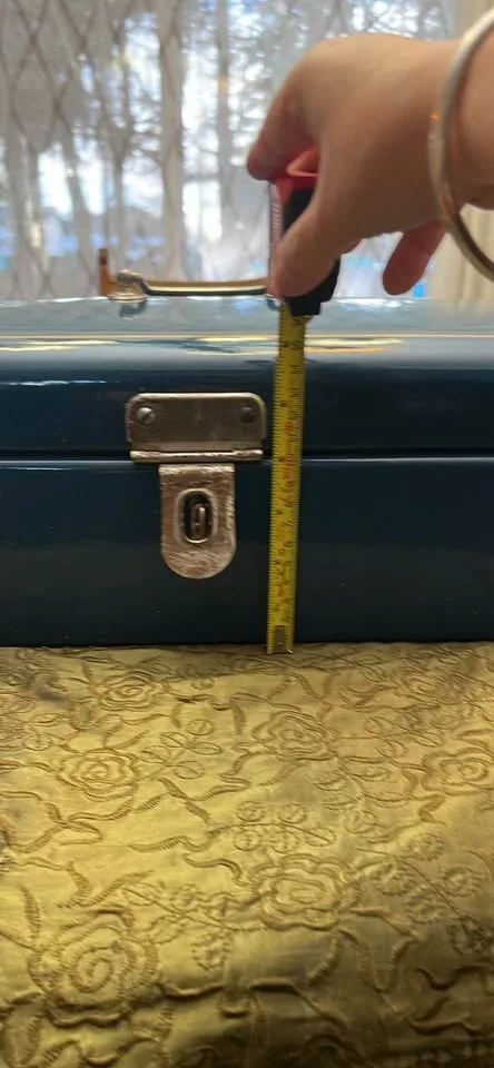 ✨ Vintage Enamel Metal Storage Box – Deep Blue ✨ image indicator(4)