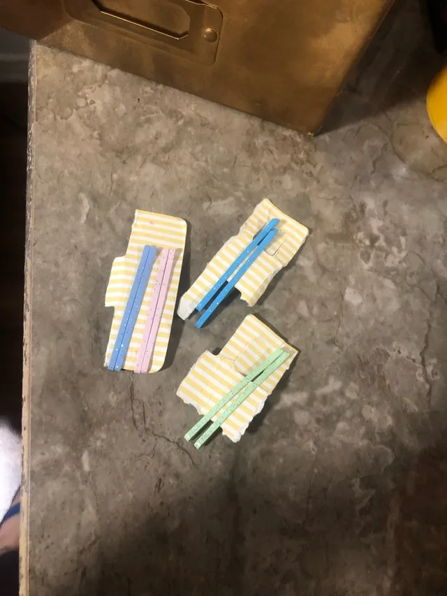 Dollhouse Chopsticks image indicator(2)