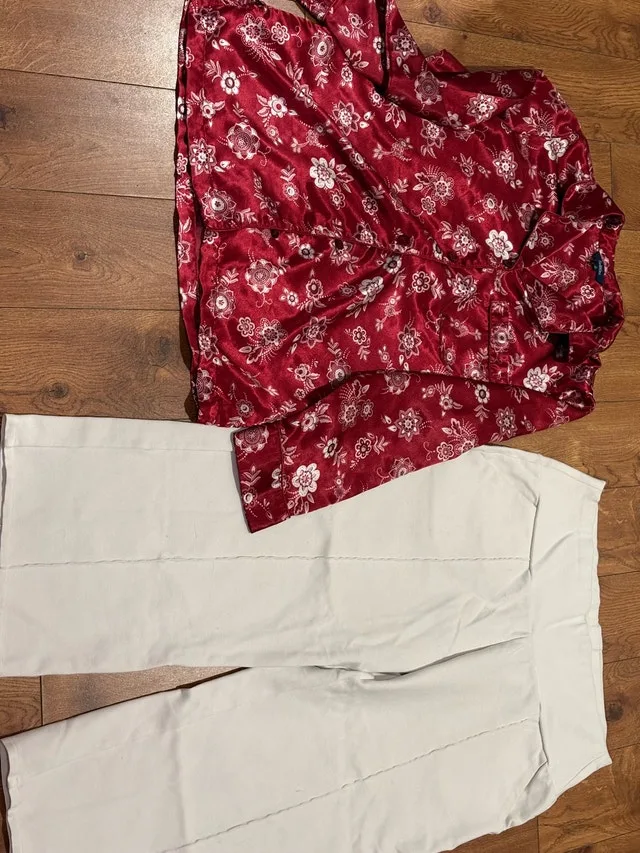 Two Piece Outfit image indicator(3)