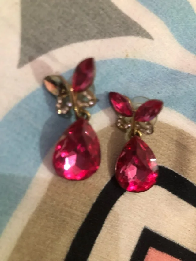 Earrings image indicator(2)