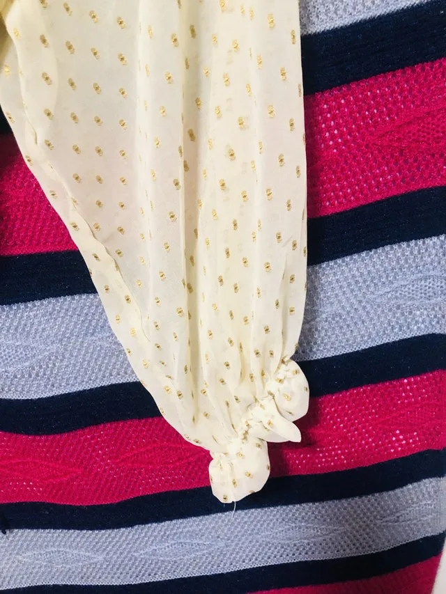 Ruffle Top image indicator(4)