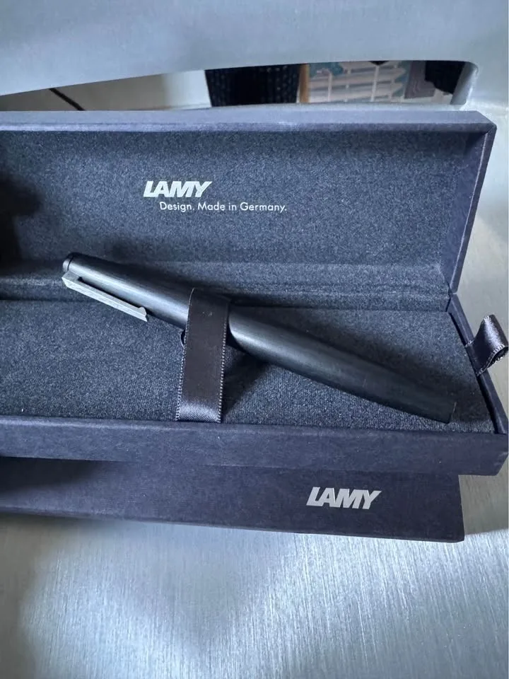 Lamy 2000 Fountain Pen image indicator(3)