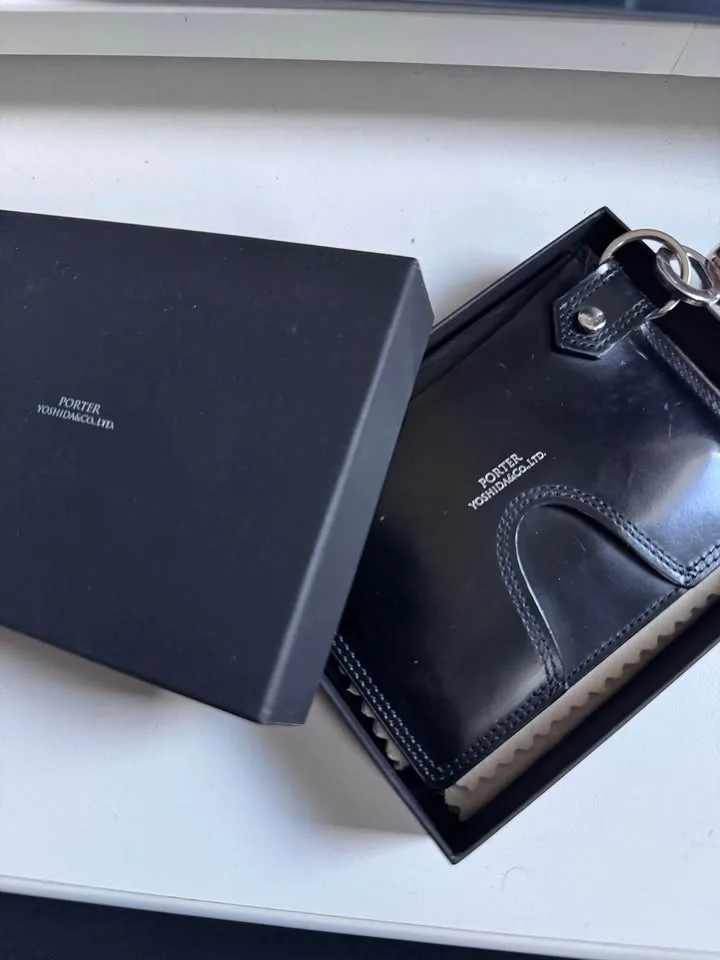 Porter Yoshida Leather Card Holder image indicator(6)