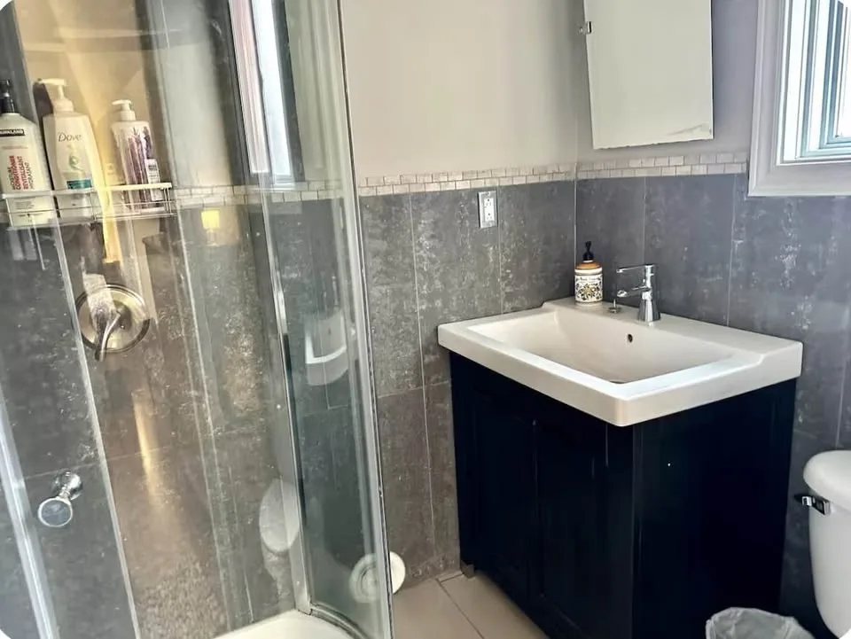 Private room w/ private washroom image indicator(5)