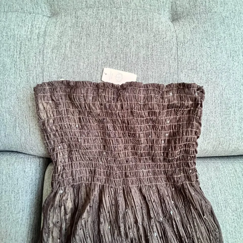 BROWN SMOCKED TUBE MAXI DRESS WITH SEQUIN DETAILS image indicator(3)