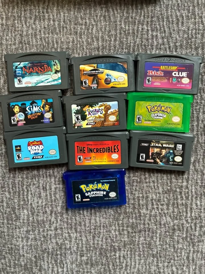 Nintendo DS with charger and games (leaf green and rugrats sold image indicator(6)