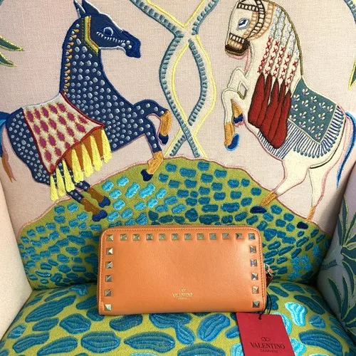 Valentino Garavani Rockstudd Wallet Orange NEW MSRP $790
