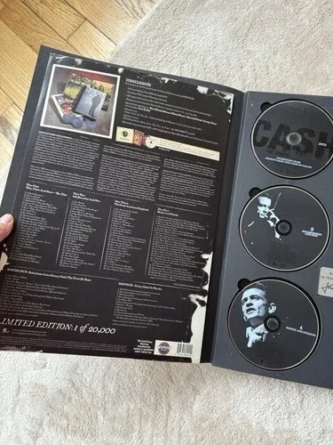 Cash: The Legend - Hardcover Book with 6 CD/DVD’s image indicator(4)