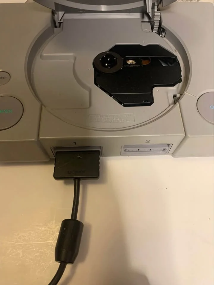 Play station one image indicator(4)