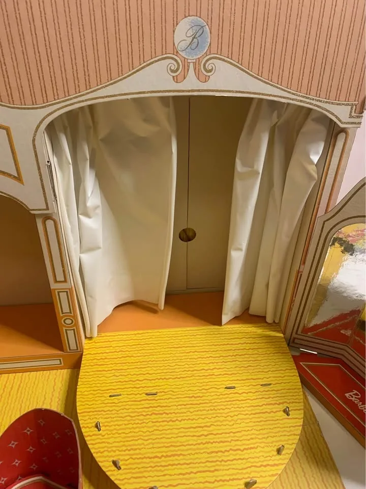 Vintage 1960s Mattel Barbie Fashion Shop Cardboard image indicator(3)