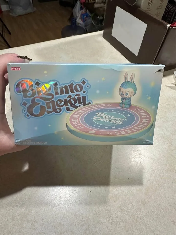 Labubu wireless phone charger image indicator(3)