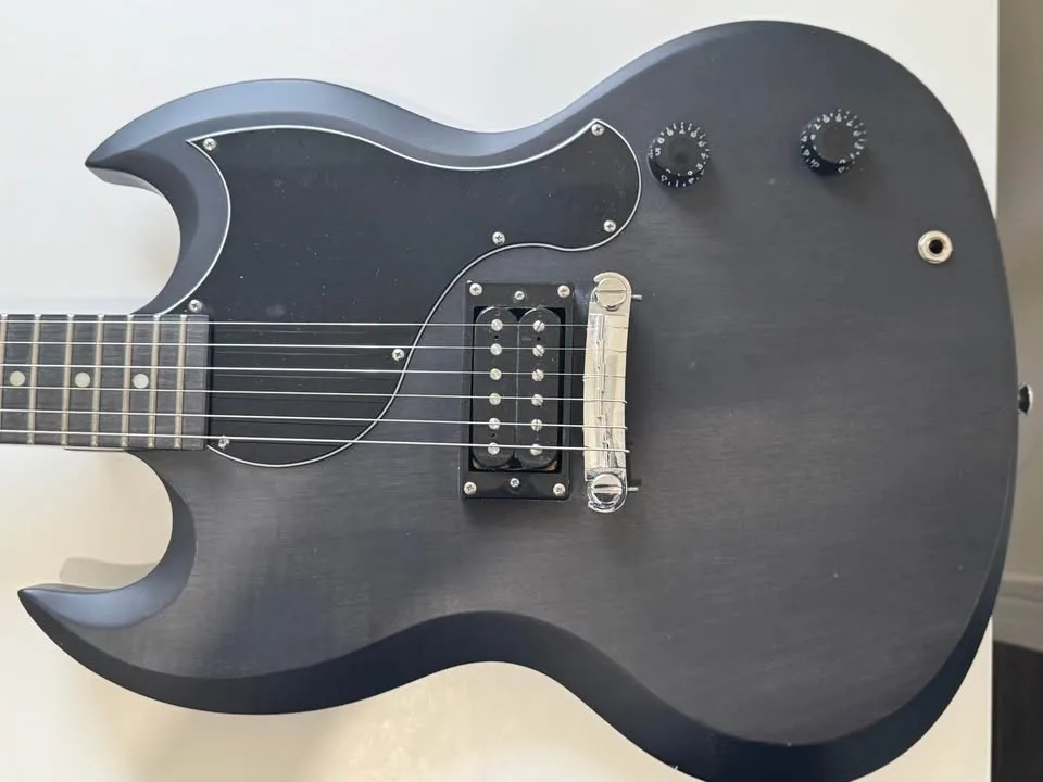 Epiphone SG Junior 2017 – Matte Black, Works Great image indicator(4)