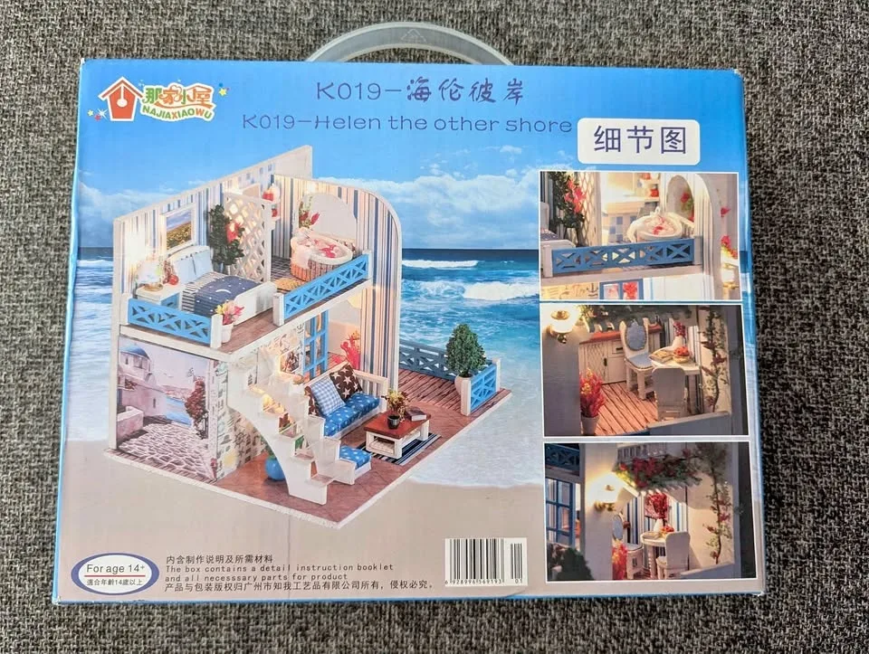 DIY MINIATURE HOUSE WITH LED LIGHTS