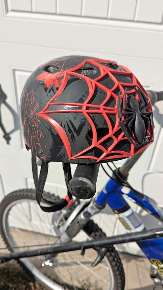 Spiderman kids bike helmet