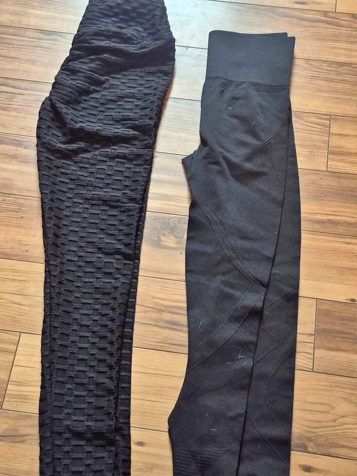 Yoga pants with scrunch bum