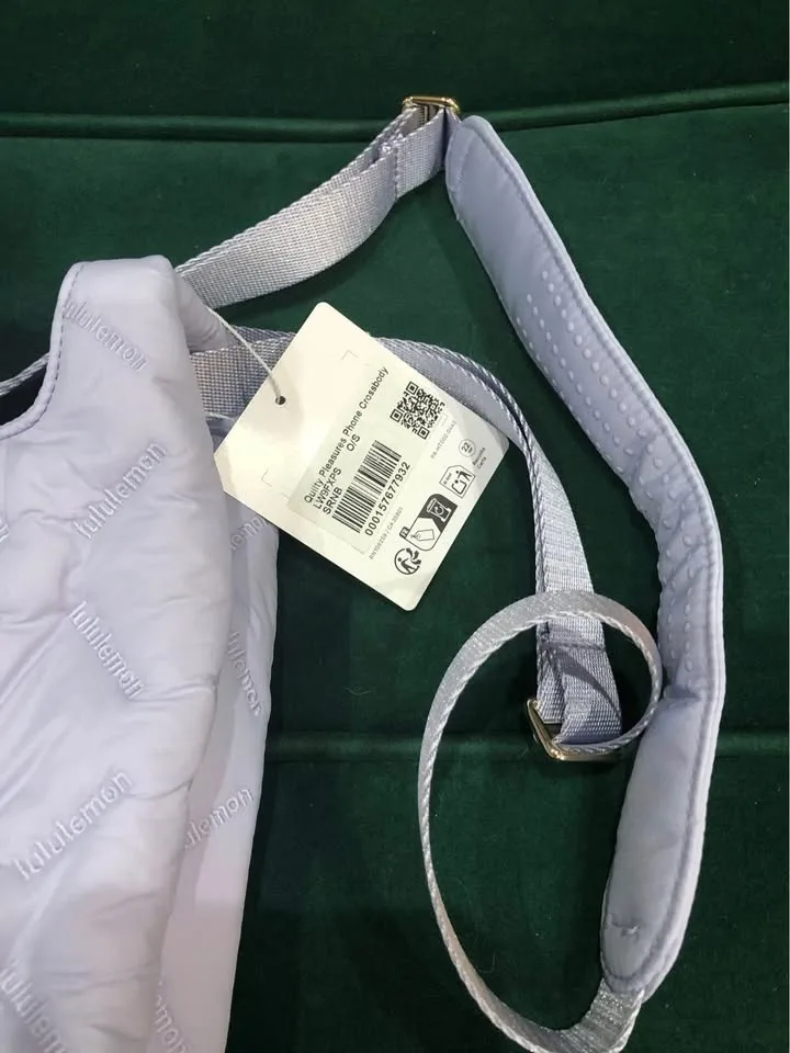 Lululemon Bucket Bag in Serena Blue - NWT image indicator(3)