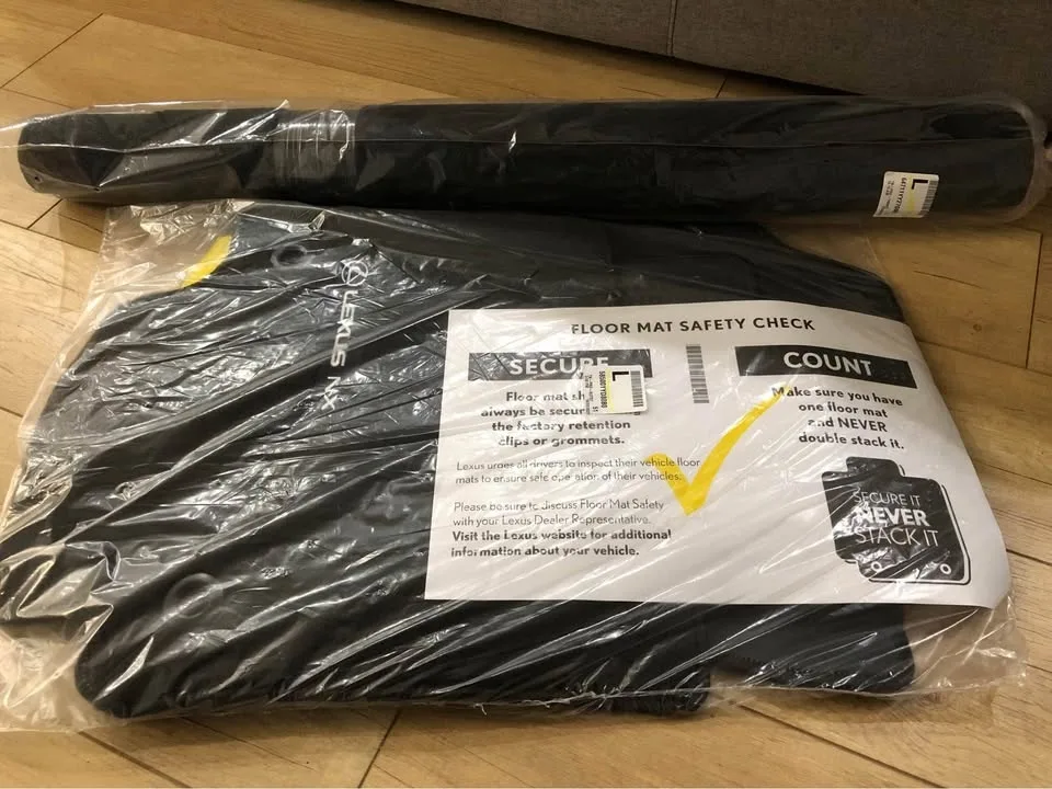 Brand new Lexus RX car mats 4 pcs image indicator(2)