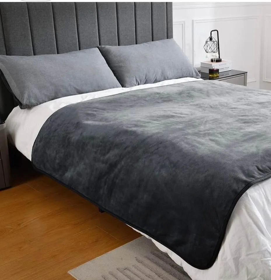 Waterproof Blanket for Bed Couch Sofa, Soft Liquid Pee Proof Pet image indicator(3)