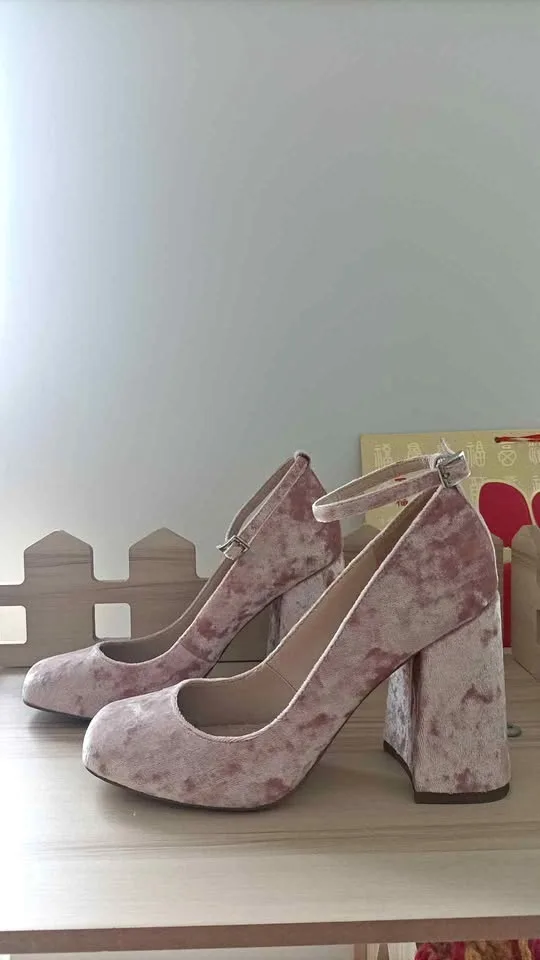 ‼️NEED GONE ASAP‼️ASOS Blush Pink Velvet Block Heels