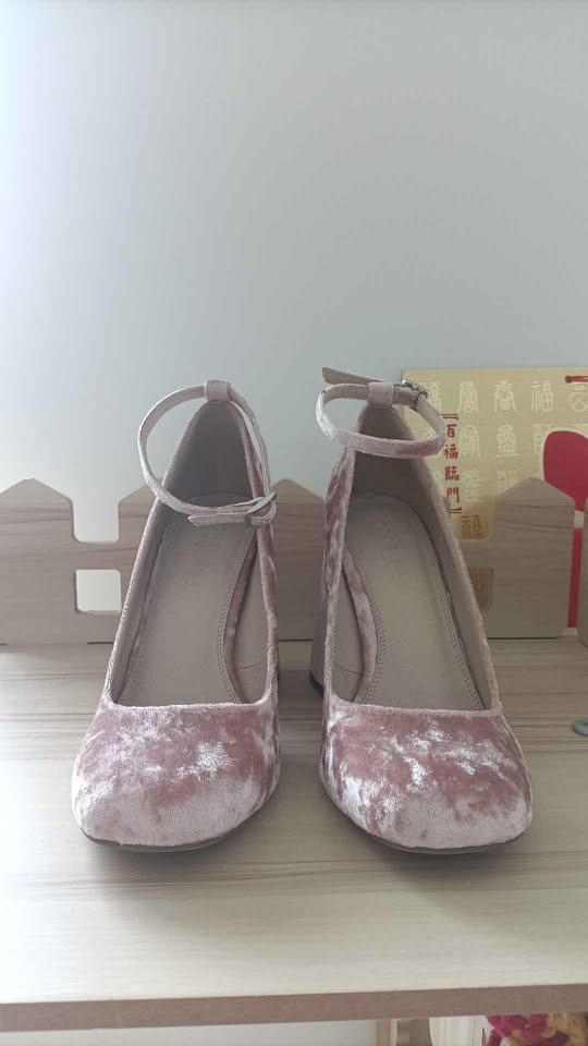 ASOS Blush Pink Velvet Block Heels - Size 6 - $30 - photo 2