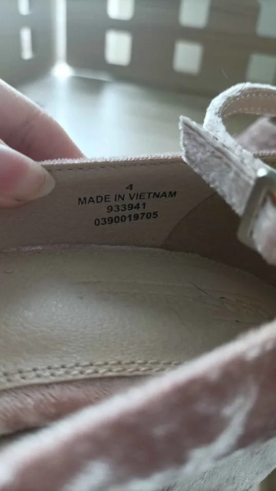 ‼️NEED GONE ASAP‼️ASOS Blush Pink Velvet Block Heels image indicator(6)