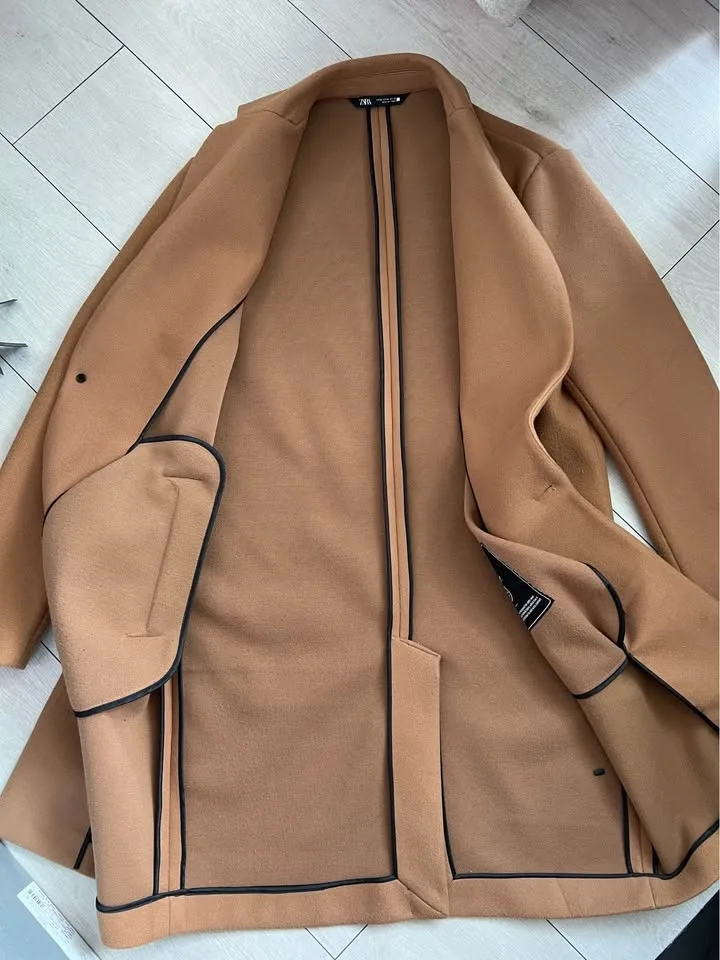 Zara Camel Men’s Long Coat - Fitted Medium image indicator(5)