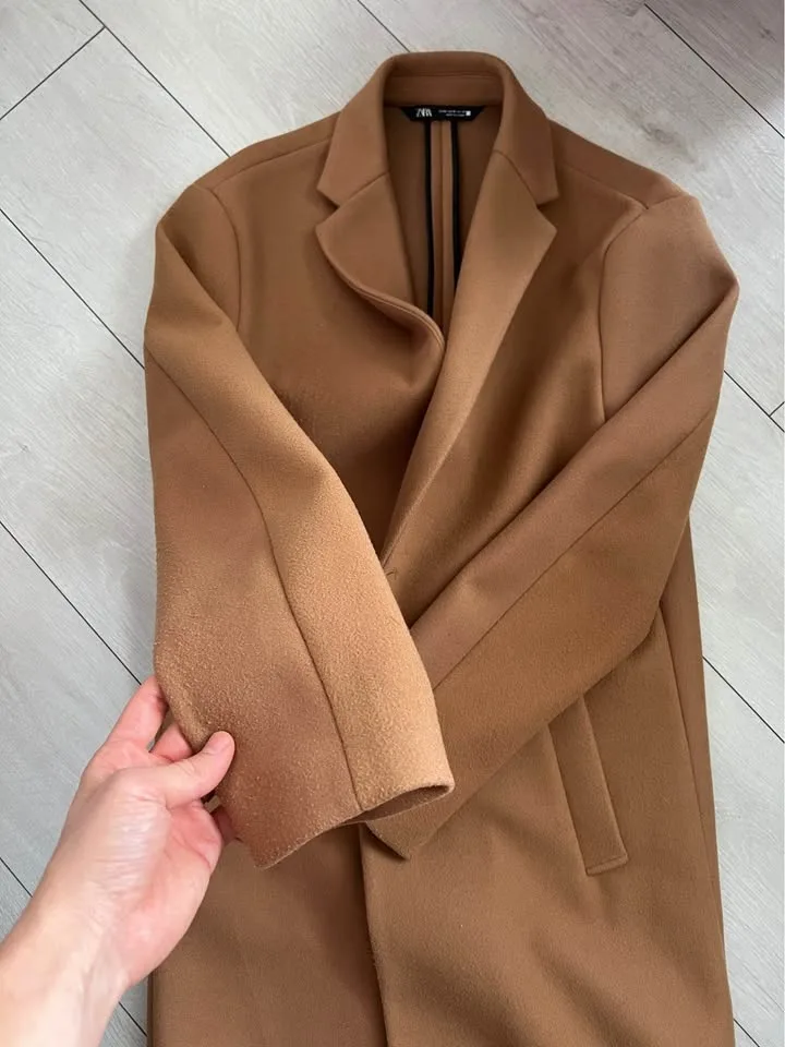 Zara Camel Men’s Long Coat - Fitted Medium image indicator(10)