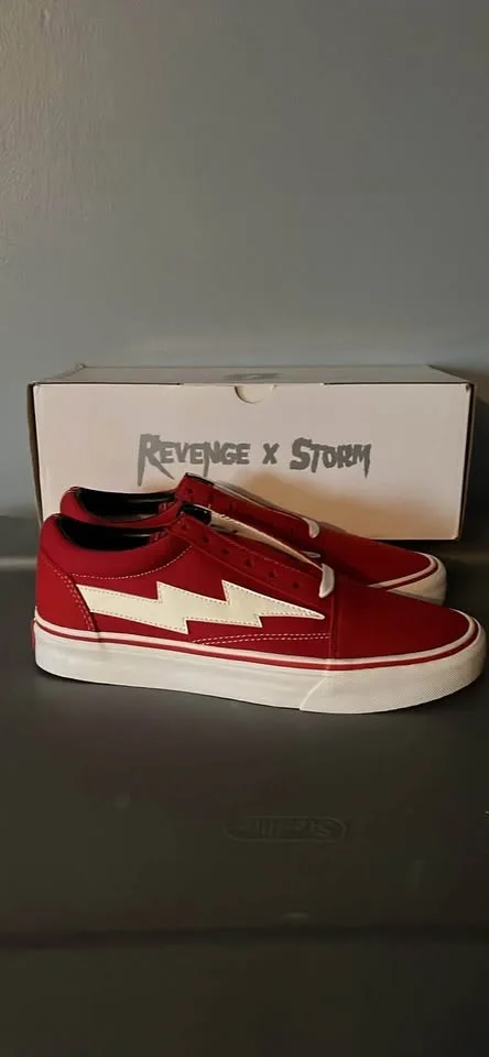 🔥 Brand New Revenge Storms – Size 7🔥 image indicator(2)