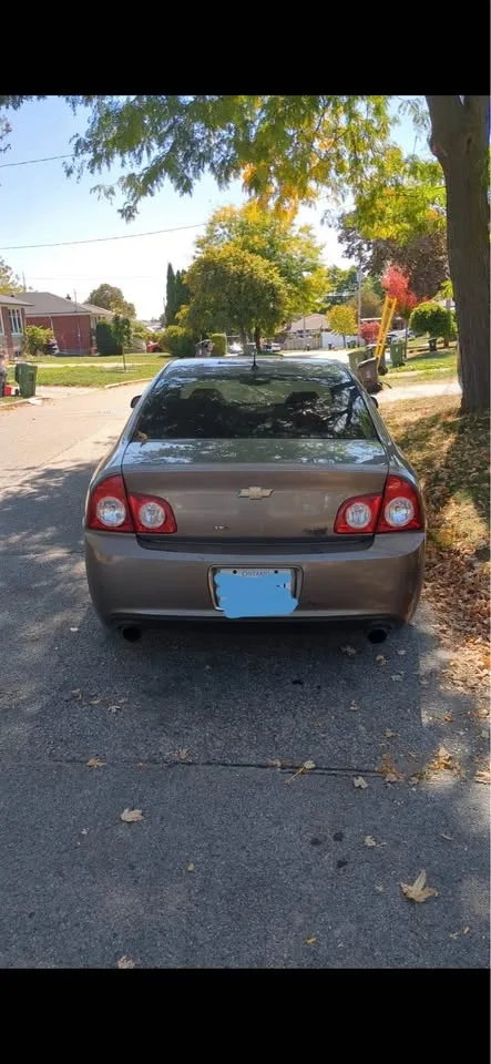 2010 Chevrolet Malibu image indicator(4)