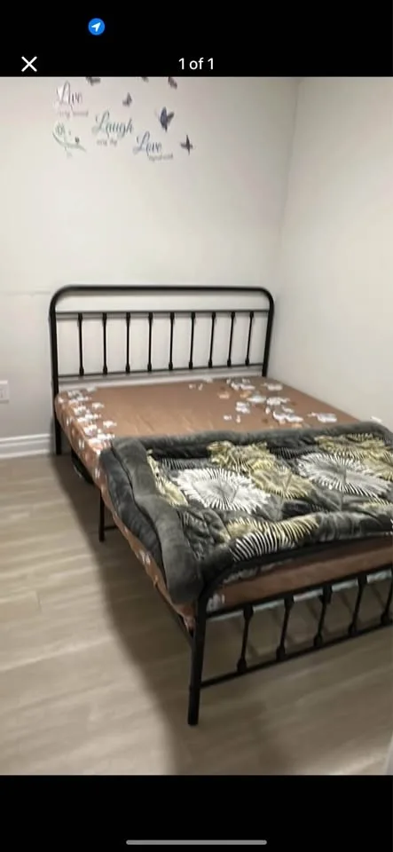 Private room for rent image indicator(3)