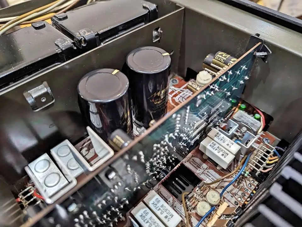 Vintage audio amp capacitor upgrade & restoration