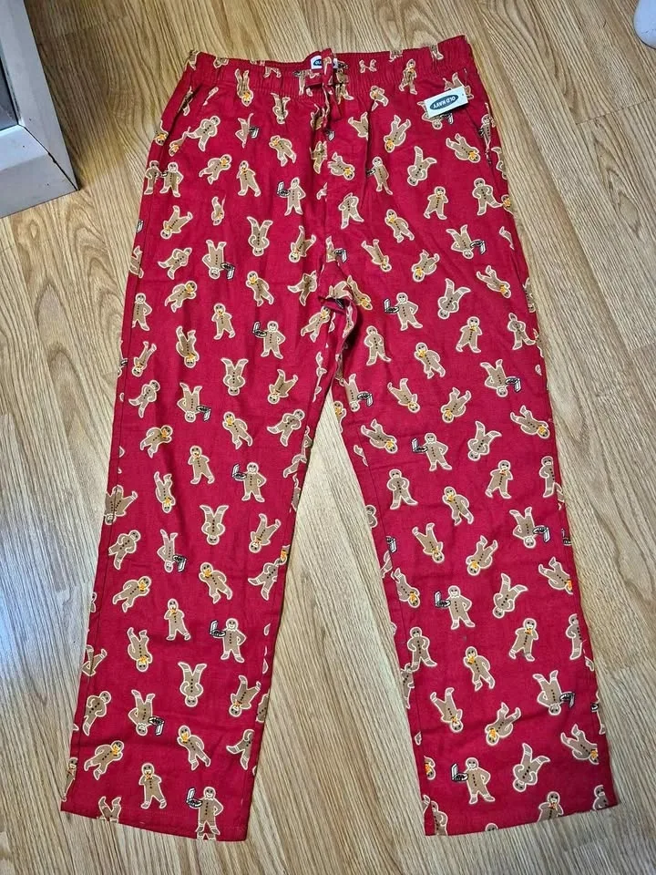 NWT MENS OLD NAVY FLANNEL CHRISTMAS PANTS..SIZE L(hubby will nev