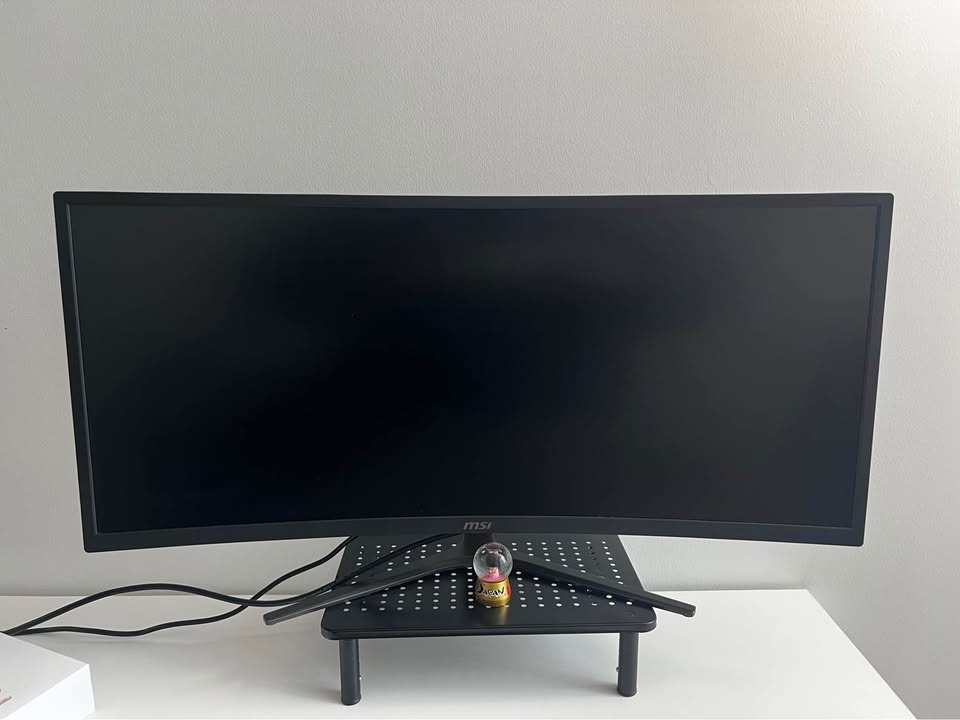 34” Ultrawide MSI Curved LED Monitor - photo 3