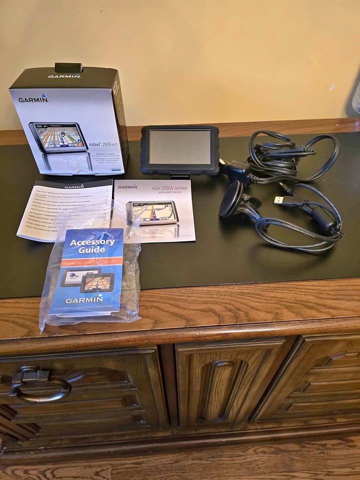 Garmin GPS navigation 265 wt