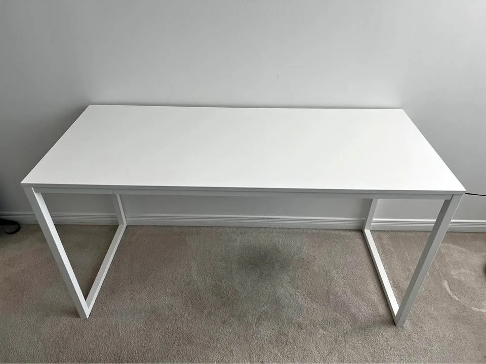 White Desk – 55” – Less than 1 year old