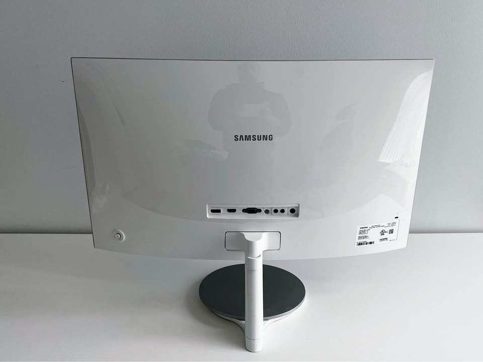 27” Curved Monitor - Samsung - LC27F591FDN - photo 3
