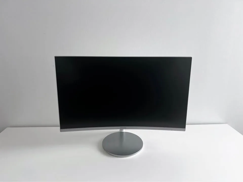 27” Curved Monitor - Samsung - LC27F591FDN image indicator(4)